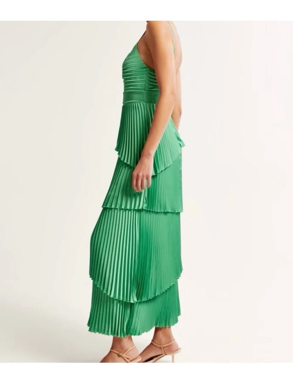 A & F Giselle Pleated Tiered Maxi Dress medium green cutout